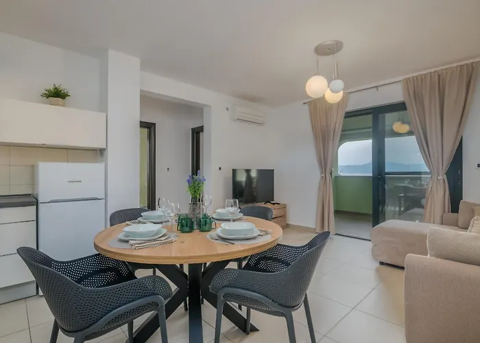 Apartament Navis Near The Sea